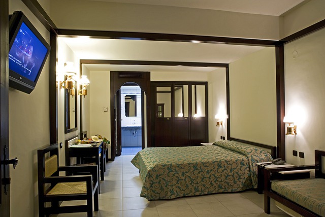 Simantro Beach Hotel - double/twin room